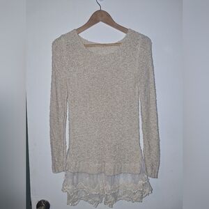 Source Unknown Cream Sweater with Lace Hem